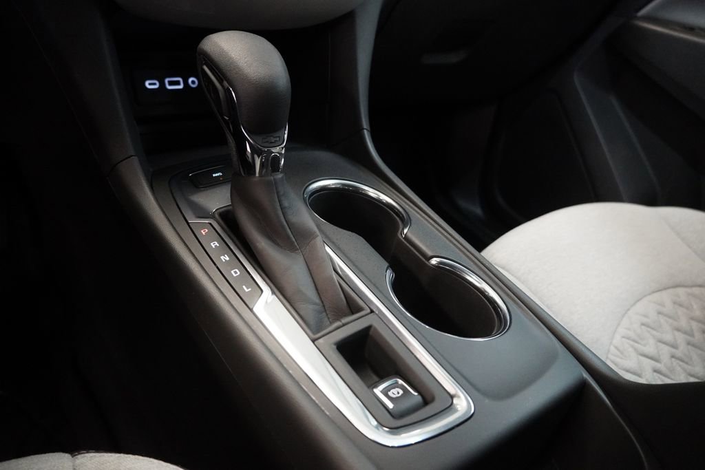 Used 2023 Chevrolet Equinox LS w/ LS Convenience Package image 9
