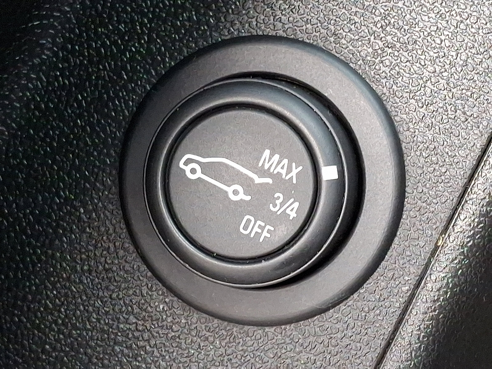 Used 2018 Chevrolet Equinox LT image 25