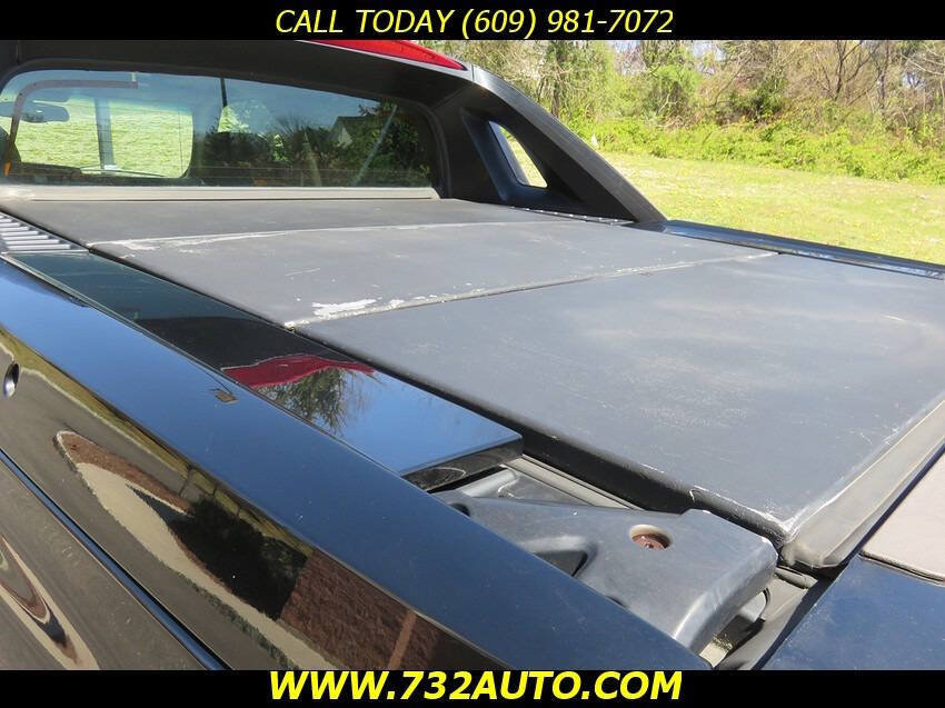 Used 2002 Cadillac Escalade EXT AWD/4WD image 32