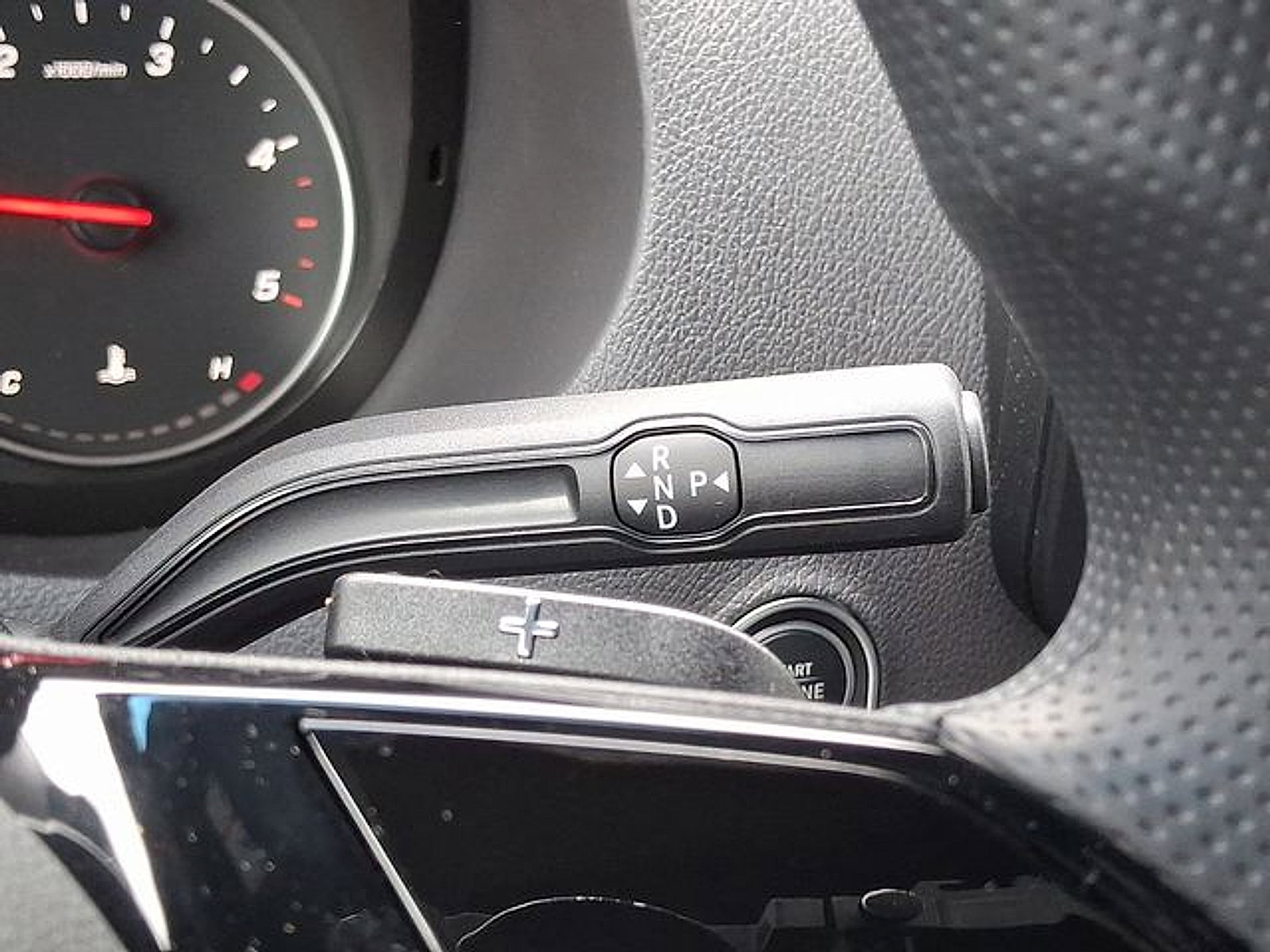 Used 2025 Mercedes-Benz Sprinter 2500 image 13