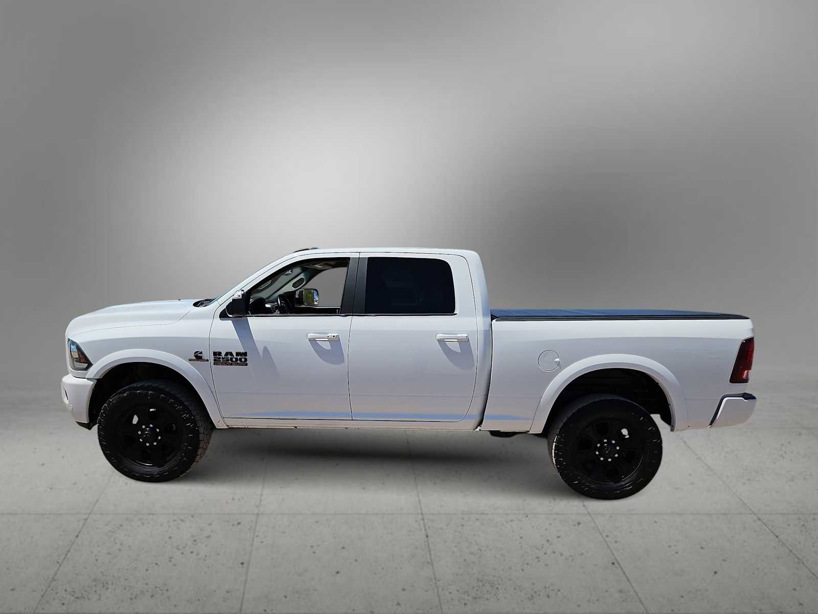 Used 2017 RAM 2500 Laramie w/ Sport Appearance Group AWD/4WD image 5