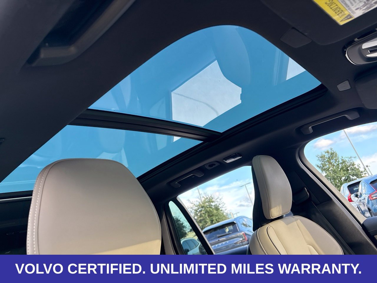 Certified 2026 Volvo XC90 B6 Plus AWD/4WD image 17