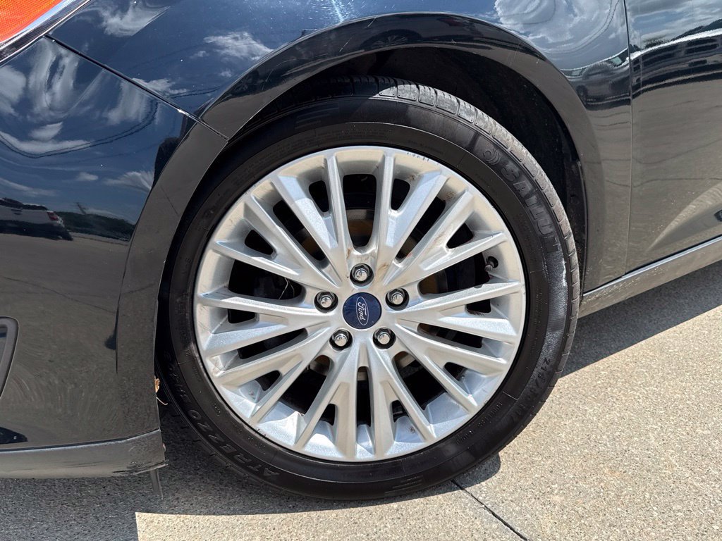 Used 2018 Ford Focus Titanium FWD image 46