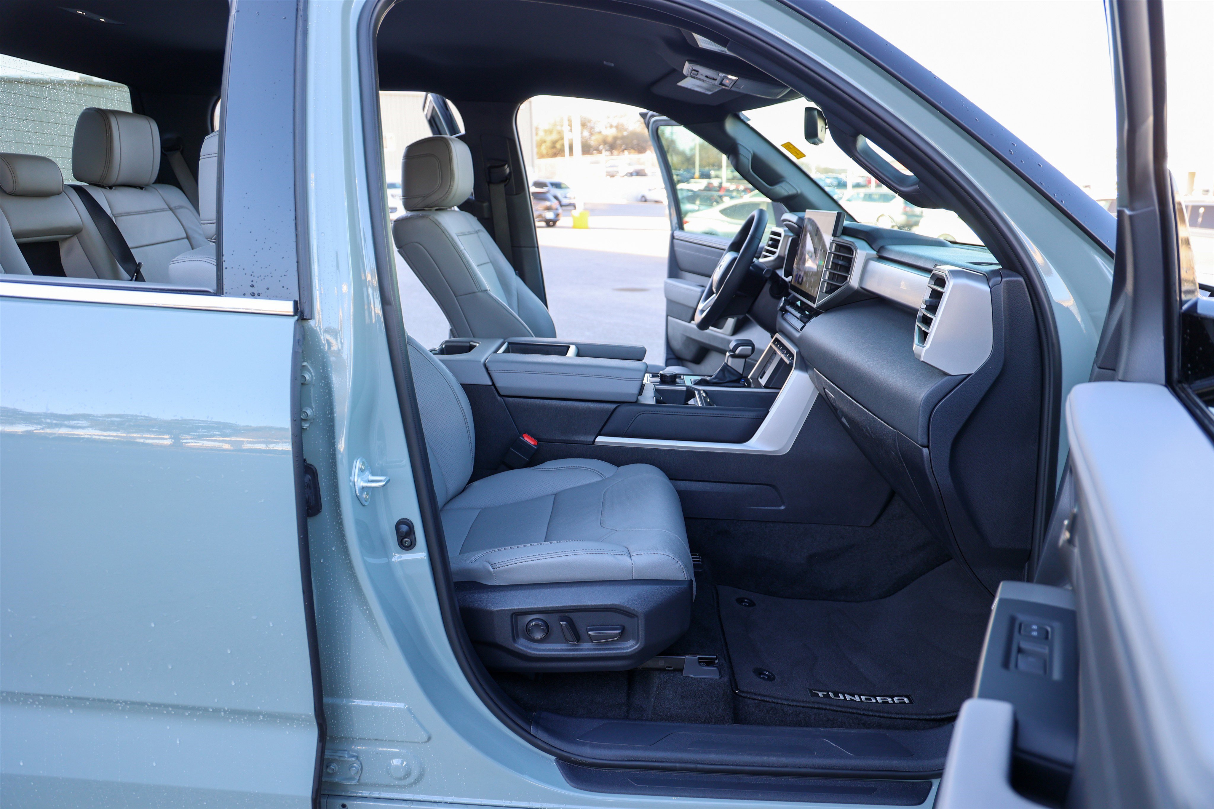 Certified 2026 Toyota Tundra Limited w/ Power Package image 35