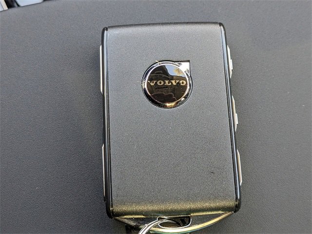 New 2025 Volvo XC90 B6 Plus image 32