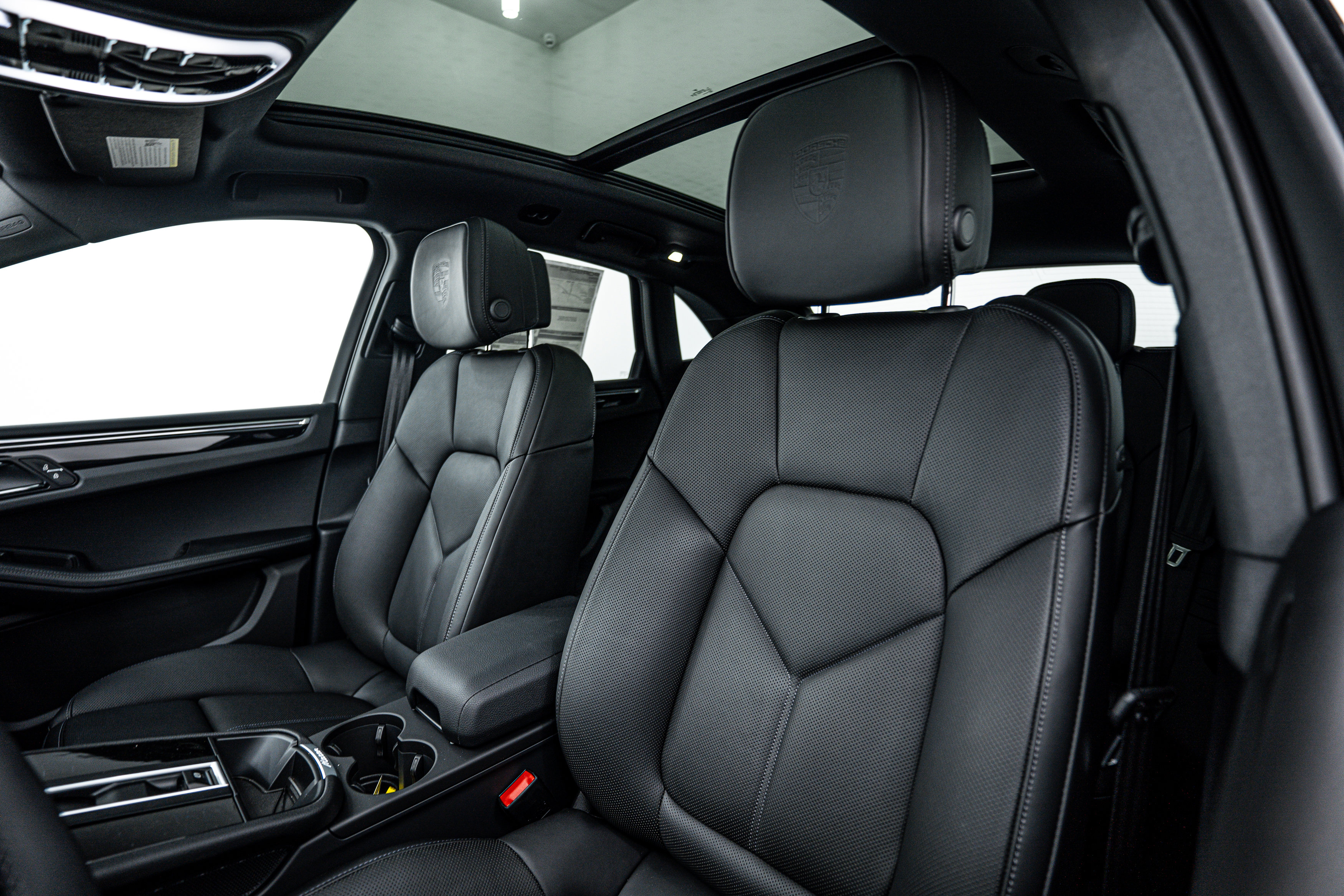 New 2025 Porsche Macan image 20