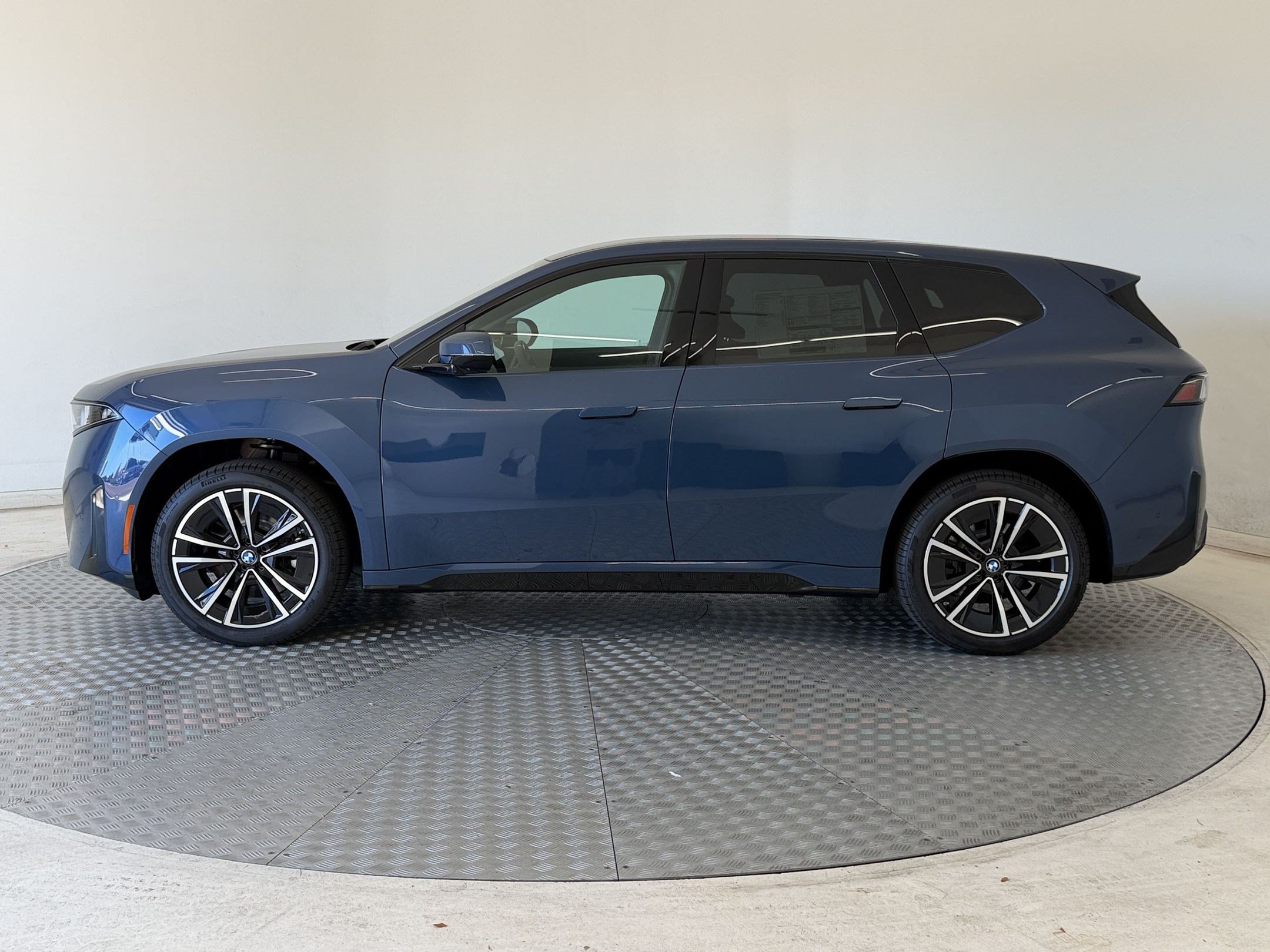New 2027 BMW iX3 50 xDrive w/ M Sport Package AWD/4WD image 2
