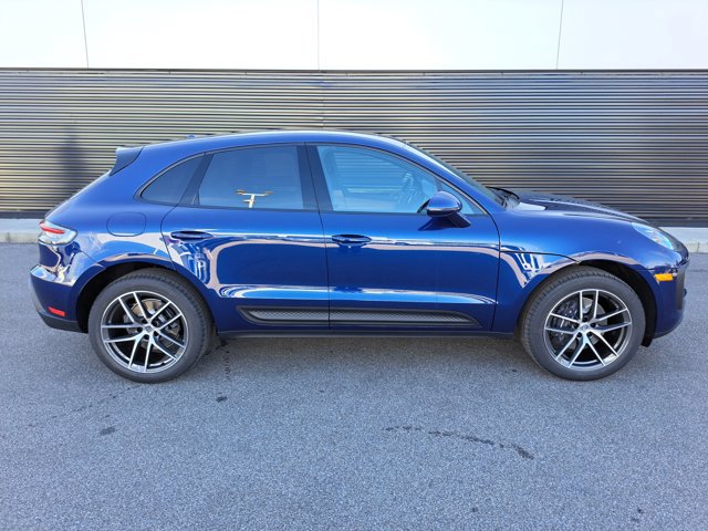 New 2026 Porsche Macan image 8