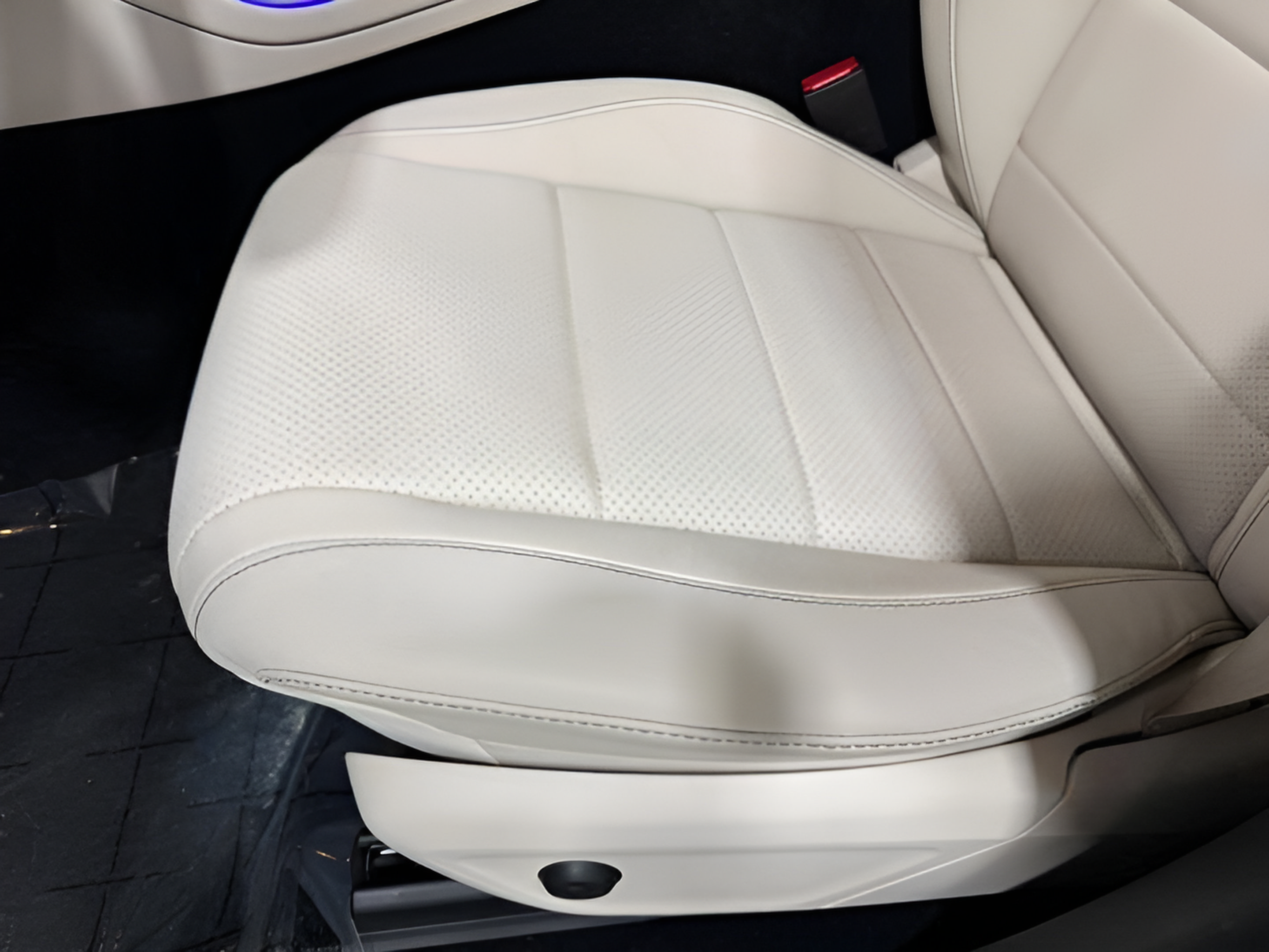Certified 2025 Mercedes-Benz GLE 450 4MATIC image 30