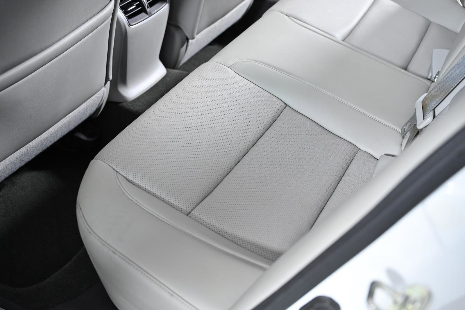 Used 2015 Acura TLX w/ Technology Package image 26