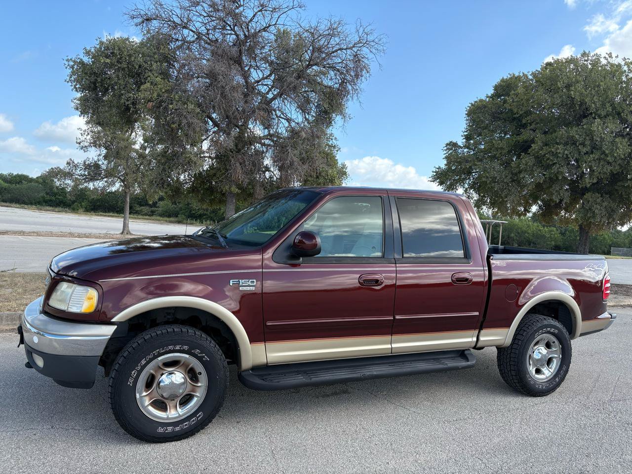 Used 2001 Ford F150 Lariat AWD/4WD image 2