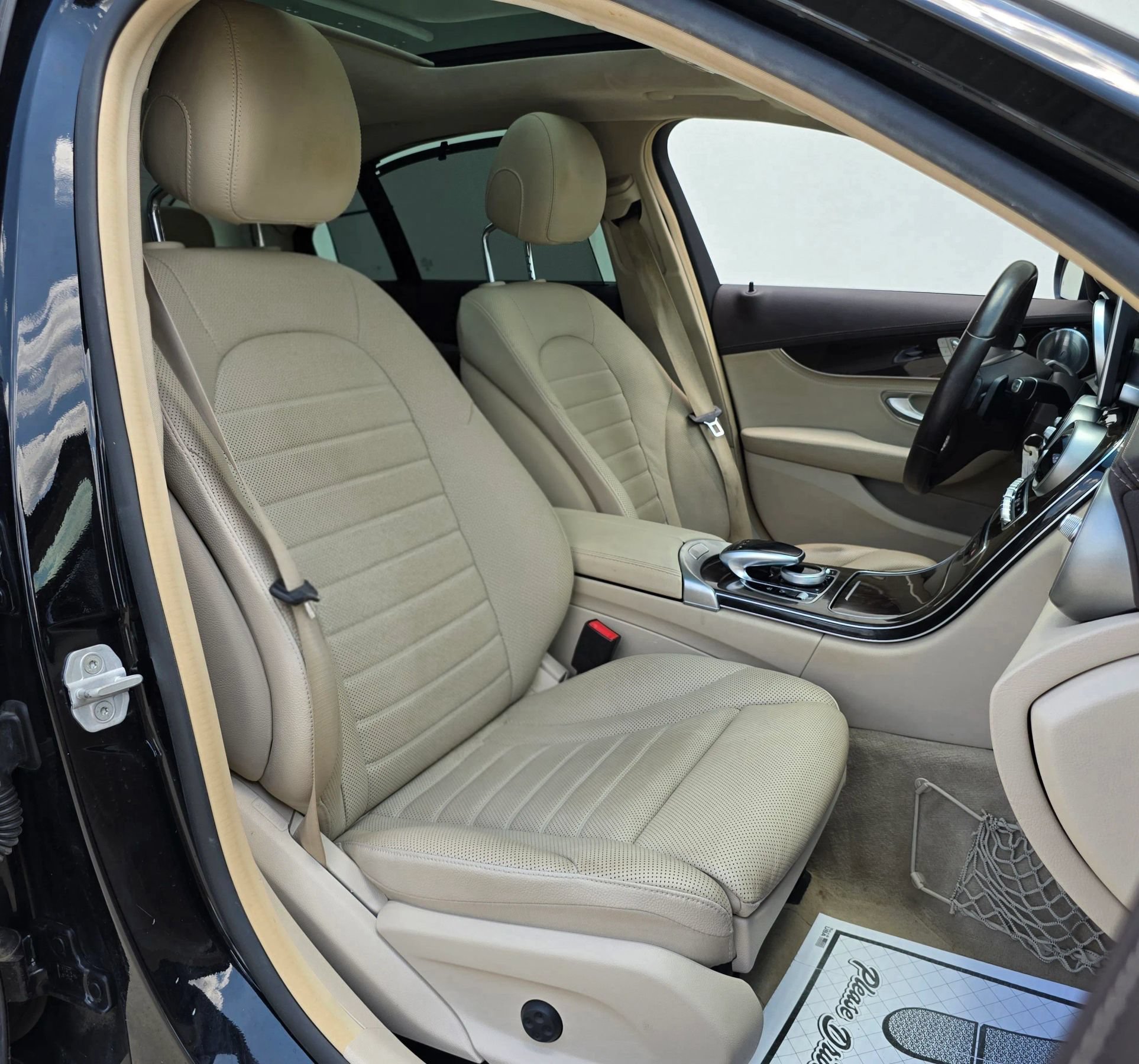 Used 2015 Mercedes-Benz C 300 Sedan image 25