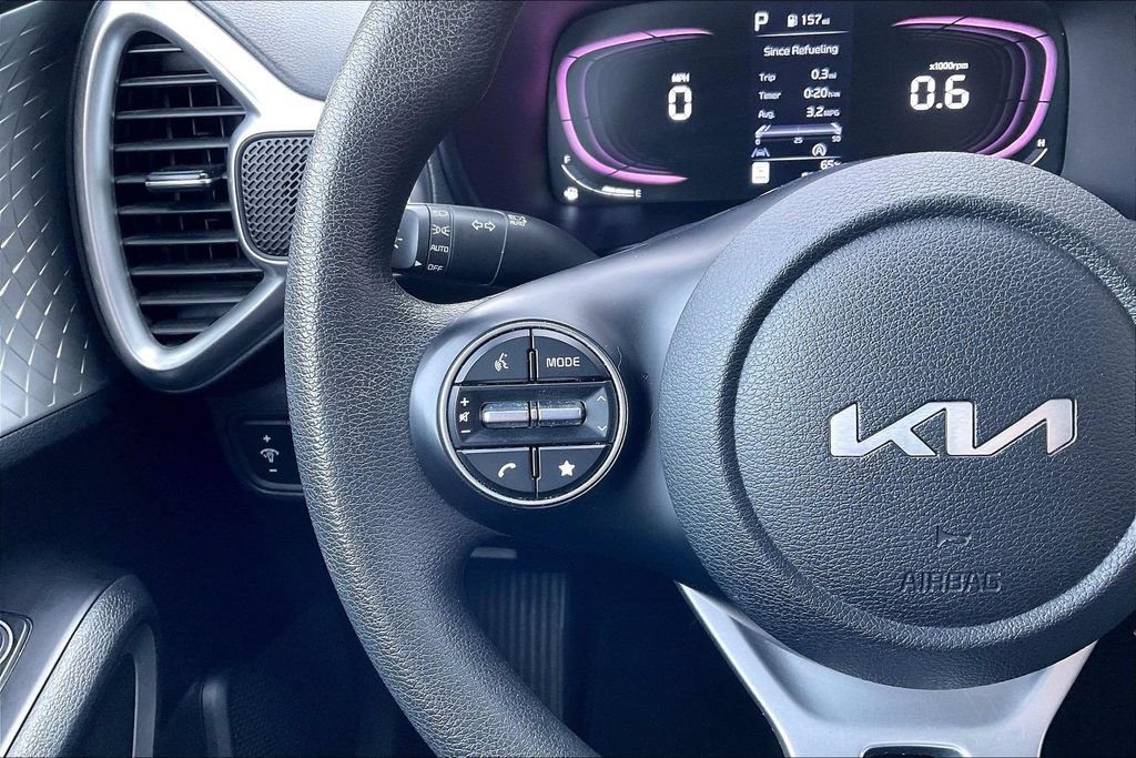 Used 2024 Kia Soul LX w/ Option Group 015 FWD image 17