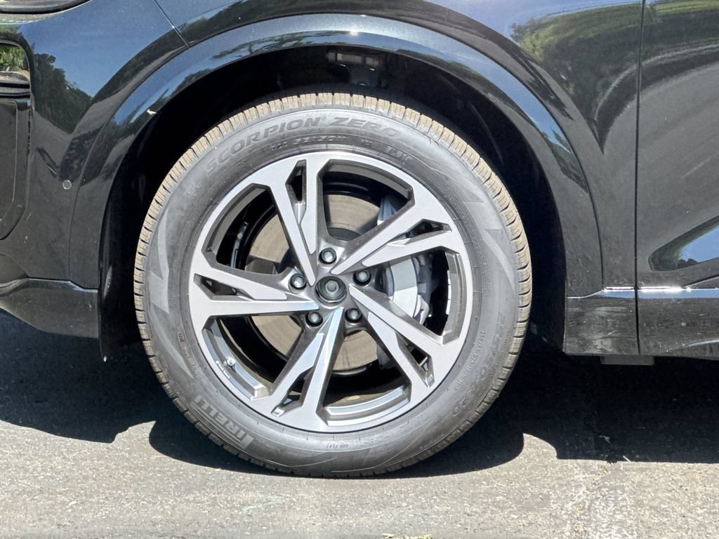 New 2027 Audi Q6 e-tron Premium Plus AWD/4WD image 24