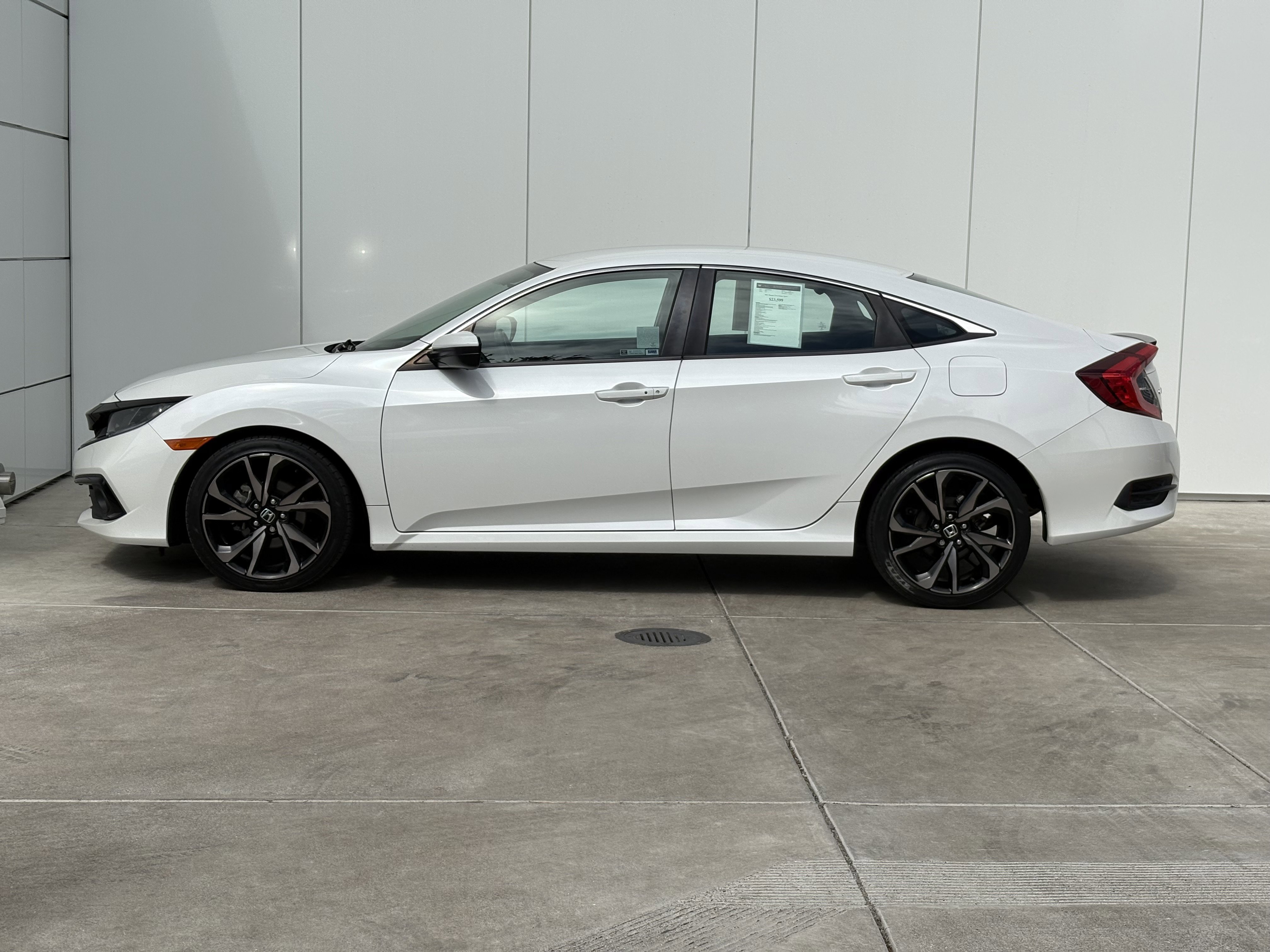 Used 2021 Honda Civic Sport image 4