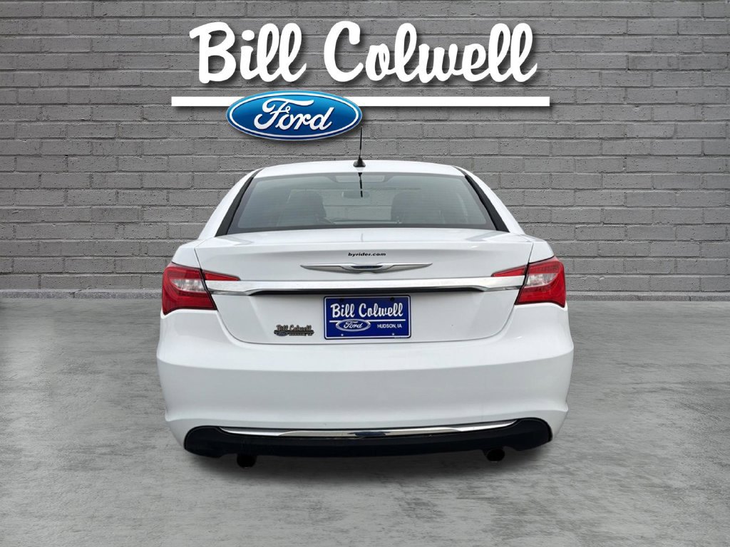 Used 2012 Chrysler 200 Limited FWD image 6