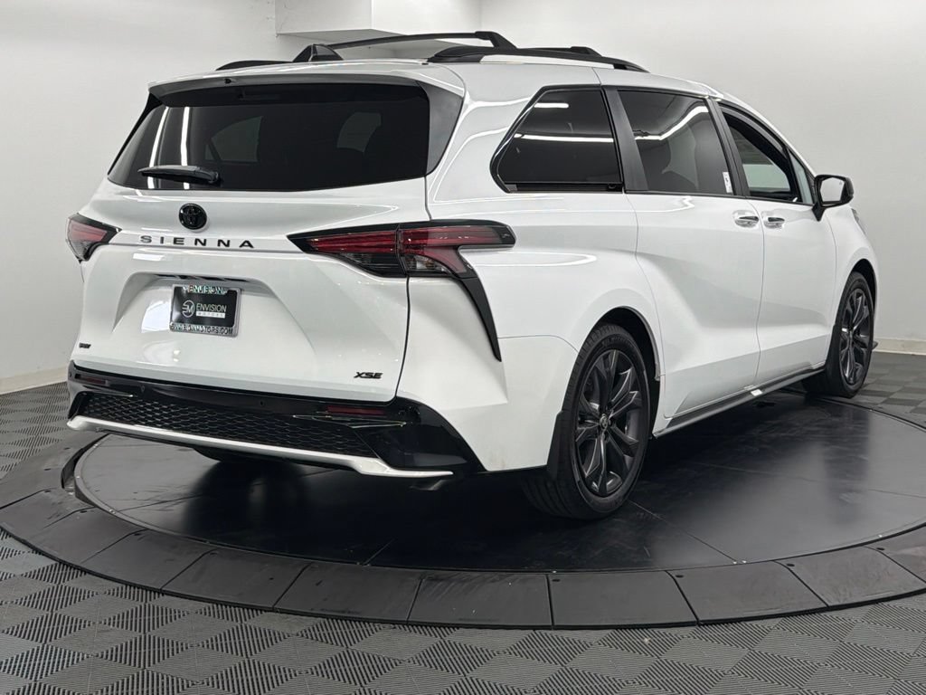 Certified 2026 Toyota Sienna XSE FWD image 10