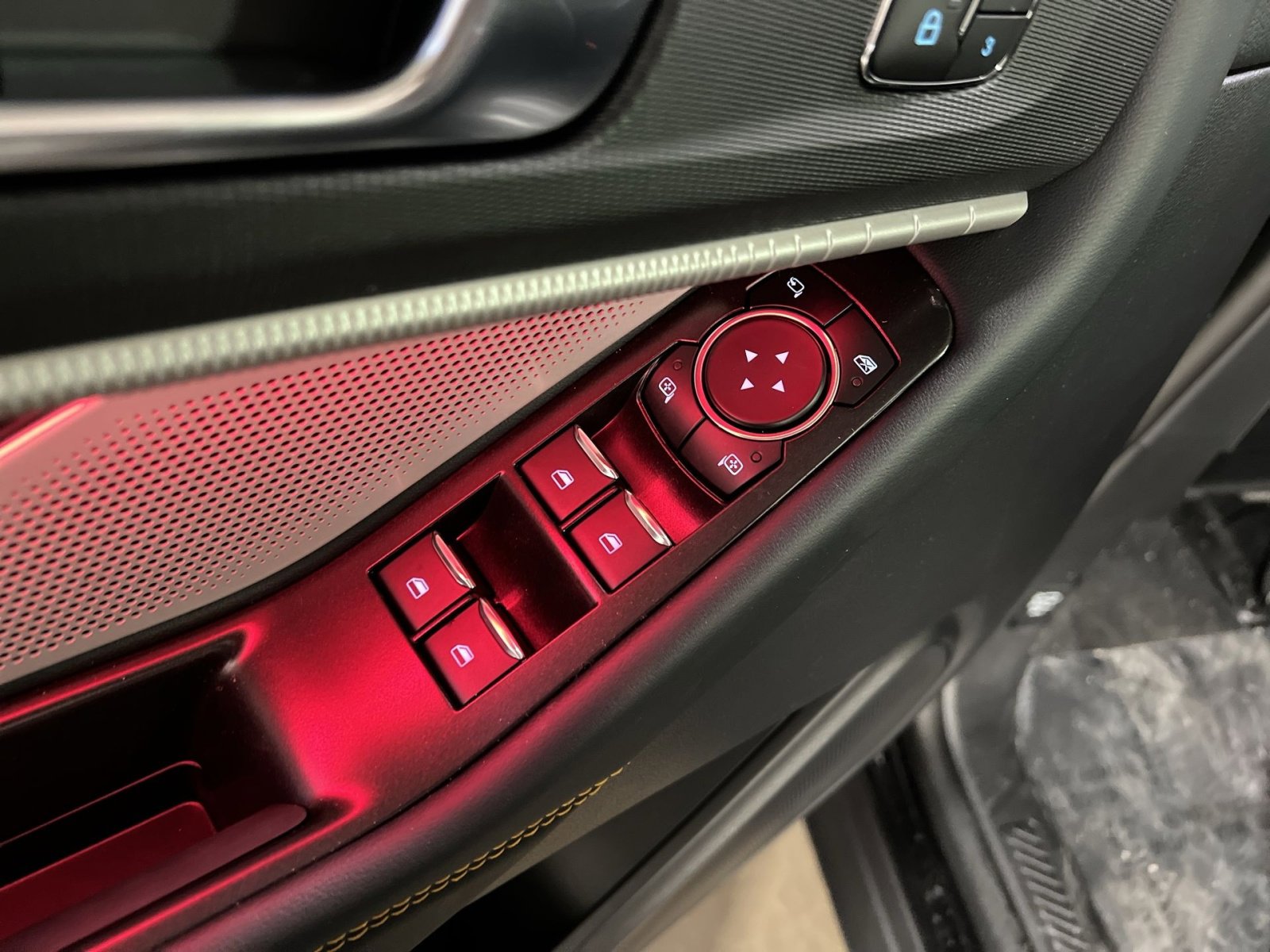 New 2026 Ford Explorer Tremor w/ Tremor Ultimate Package image 15