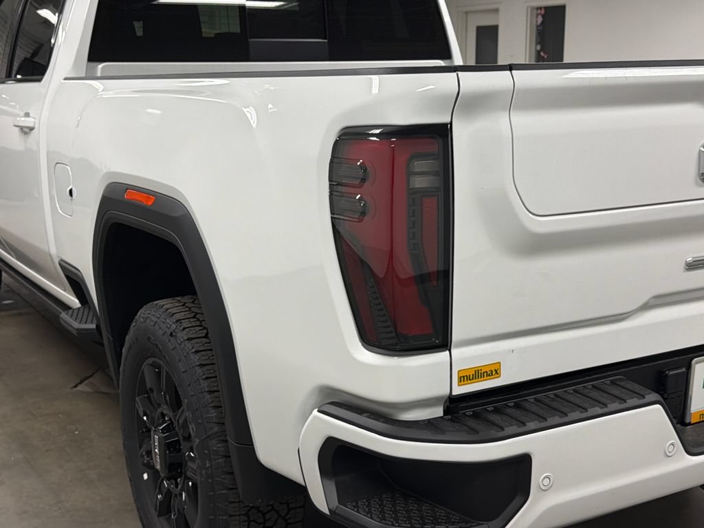 New 2026 GMC Sierra 2500 AT4 w/ Technology Package AWD/4WD image 15