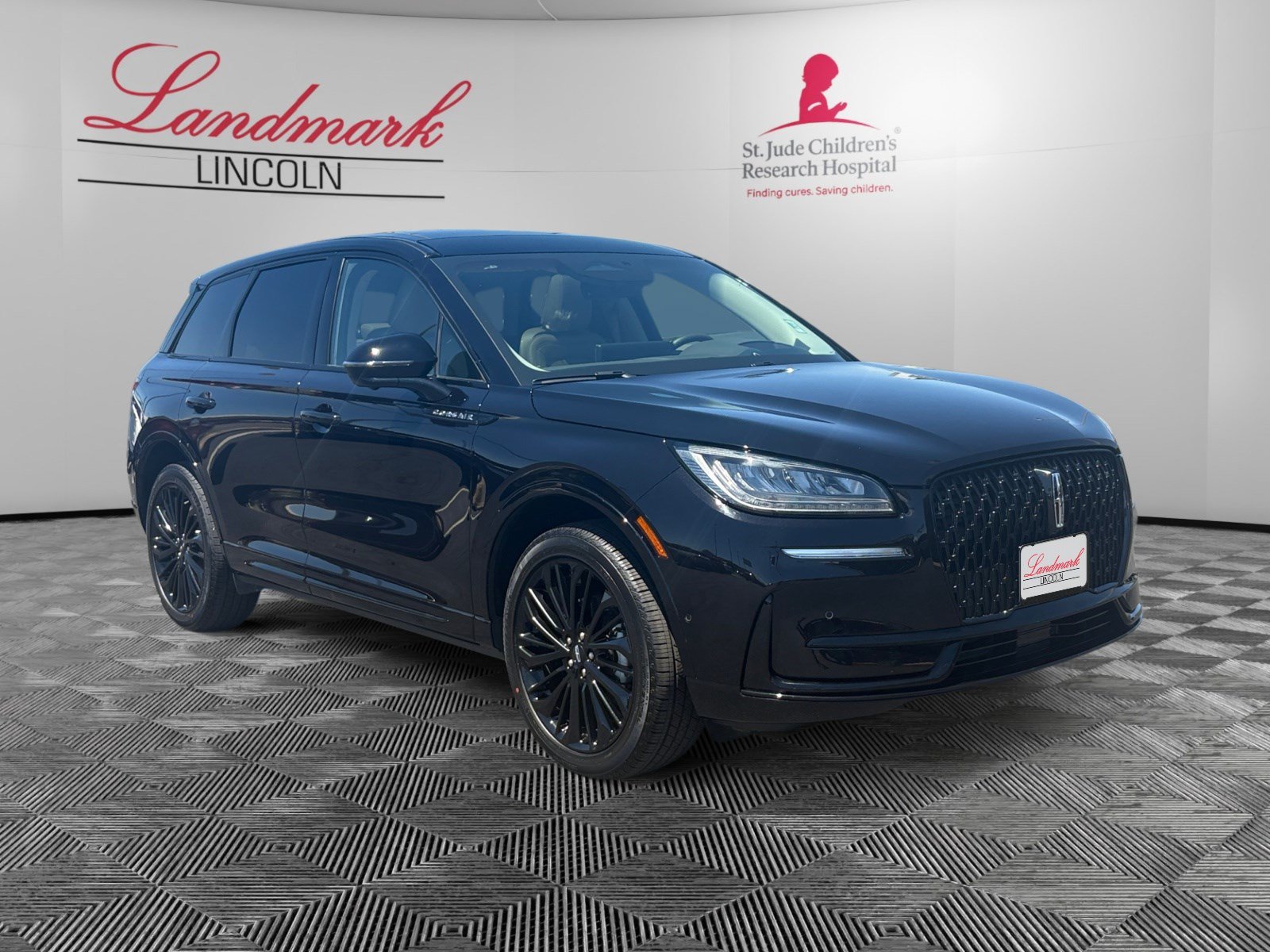 Certified 2024 Lincoln Corsair AWD w/ Equipment Group 102A image 7
