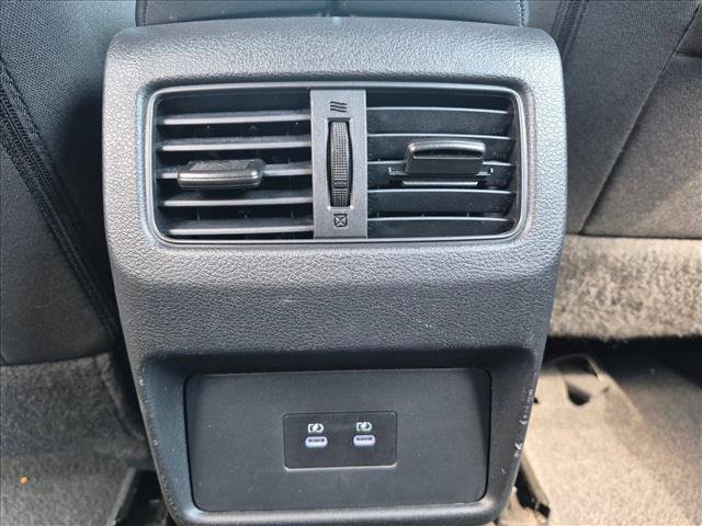 Used 2024 Nissan Rogue SV AWD/4WD image 17
