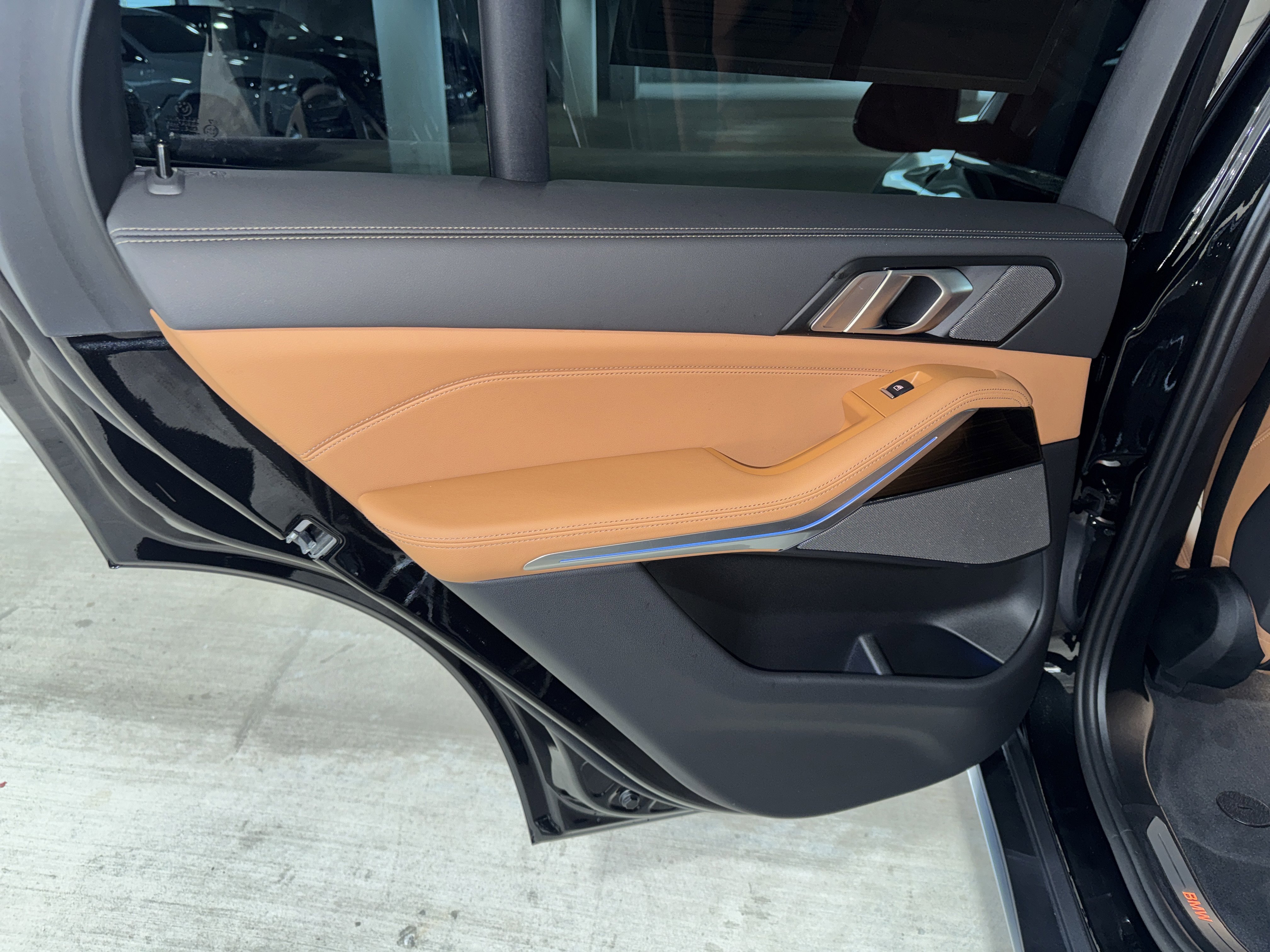 Certified 2024 BMW X5 xDrive40i w/ Premium Package image 16