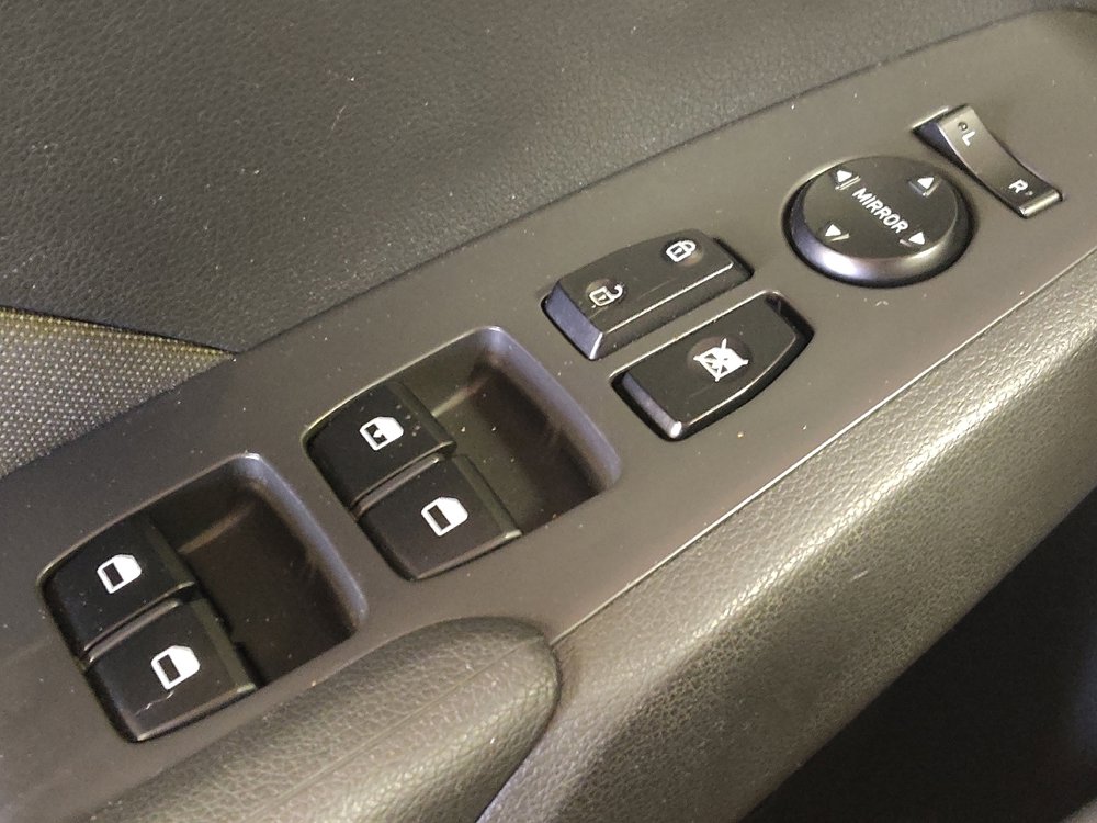 Used 2019 Hyundai Accent SE FWD image 27