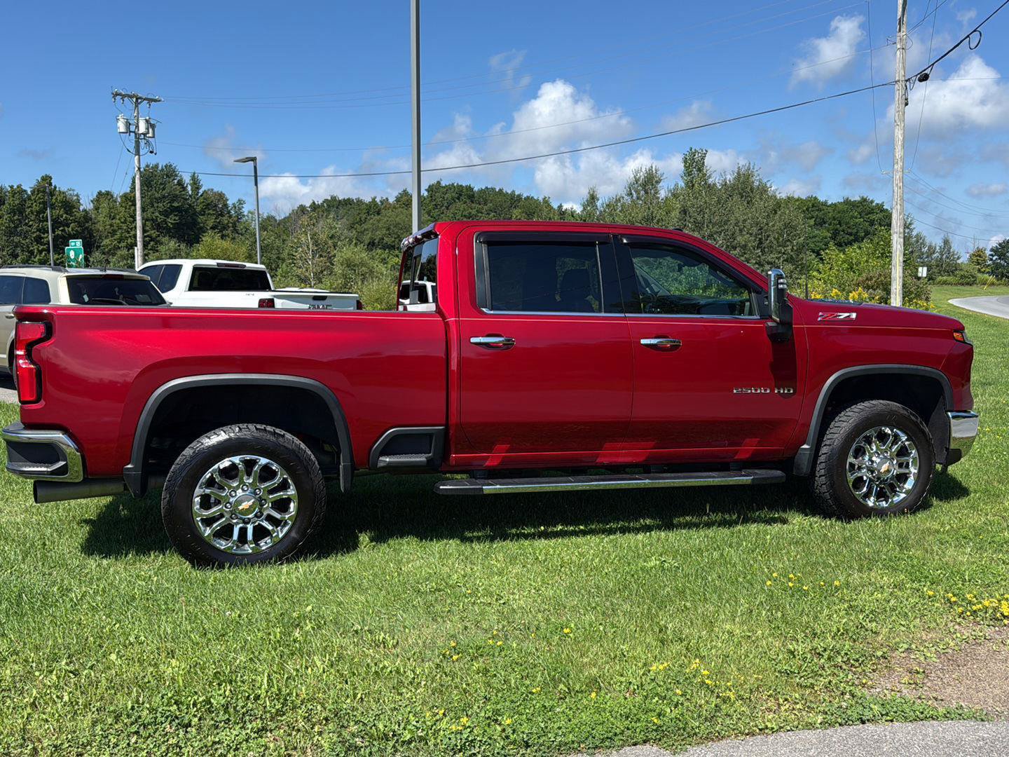 Used 2024 Chevrolet Silverado 2500 LTZ w/ LTZ Convenience Package AWD/4WD image 8