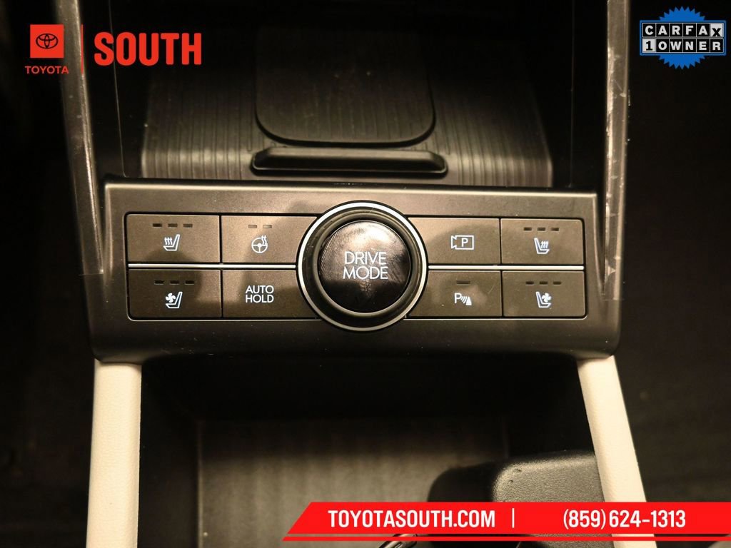 Used 2024 Hyundai Kona Limited image 17