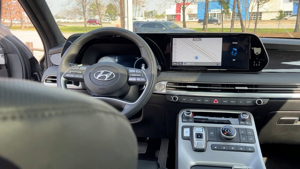 Used 2024 Hyundai Palisade Calligraphy image 22