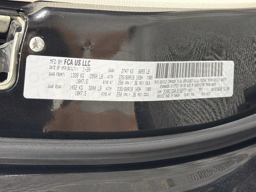 Used 2020 Chrysler Pacifica Limited w/ Advanced Safetytec Group FWD image 34