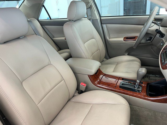 Used 2002 Toyota Camry XLE FWD image 14