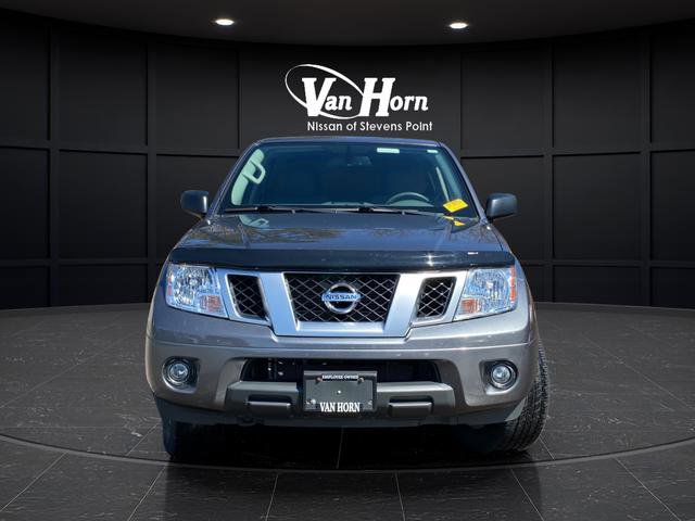 Used 2020 Nissan Frontier SV image 2