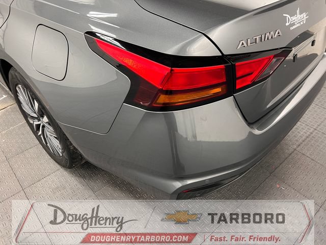 Used 2025 Nissan Altima 2.5 SV FWD image 13