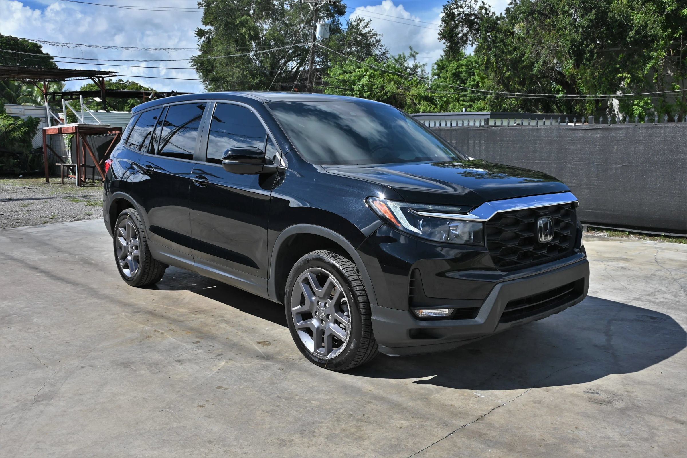 Used 2023 Honda Passport EX-L image 1