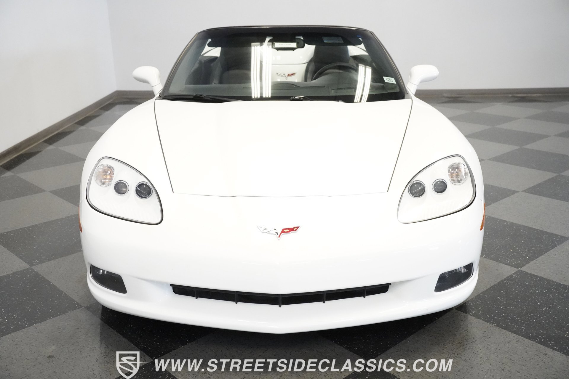 Used 2005 Chevrolet Corvette Convertible w/ Preferred Equipment Group image 18