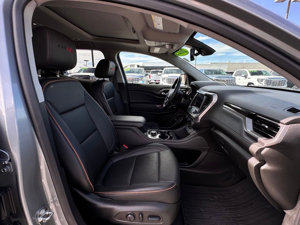 Used 2023 GMC Acadia AT4 w/ Technology Package AWD/4WD image 10