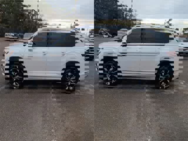 Used 2024 Volkswagen Atlas SEL Premium R-Line image 5