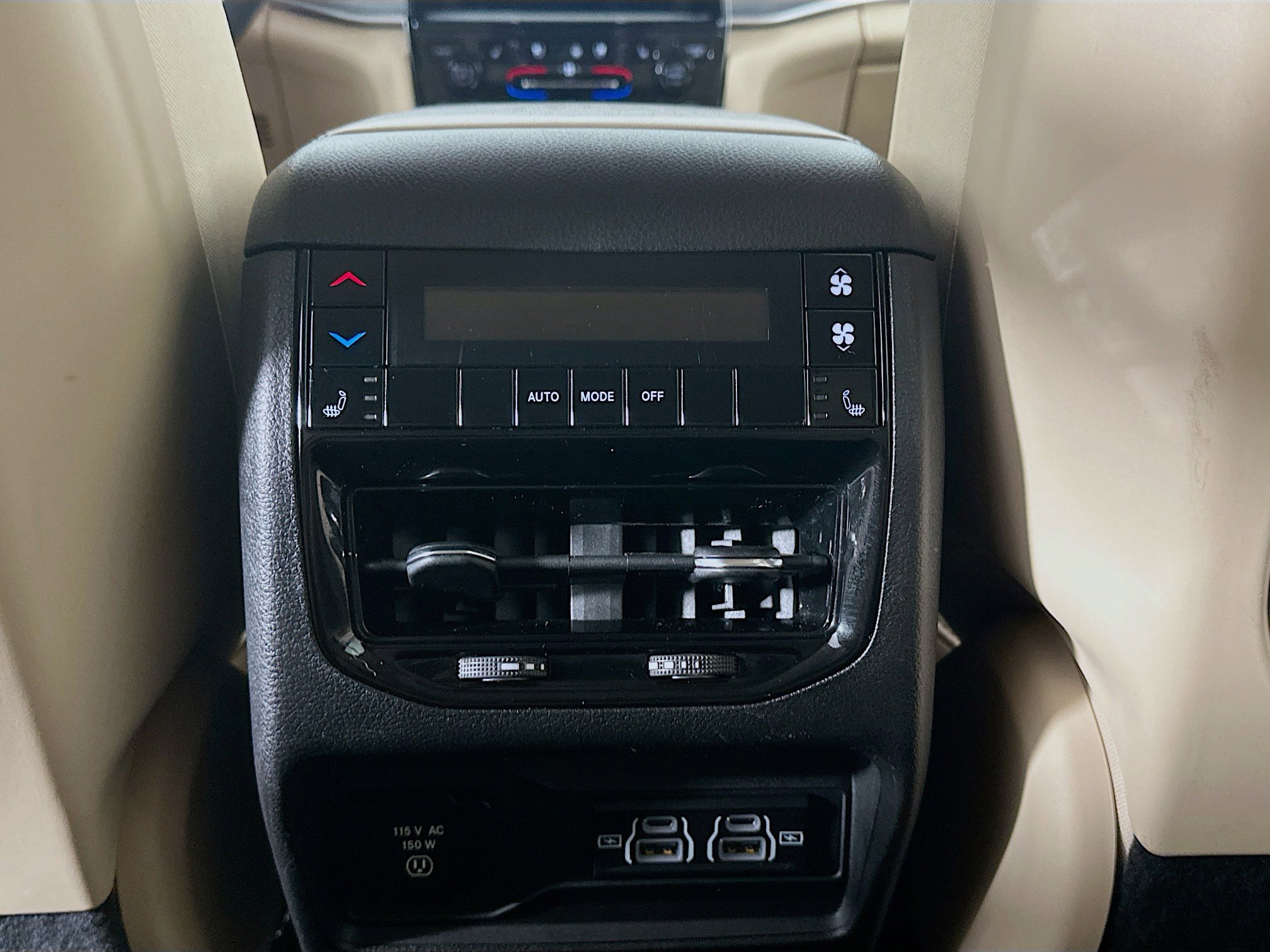 Used 2021 Jeep Grand Cherokee L Limited w/ Luxury Tech Group II image 27