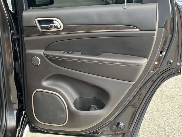 Used 2017 Jeep Grand Cherokee Summit RWD image 24
