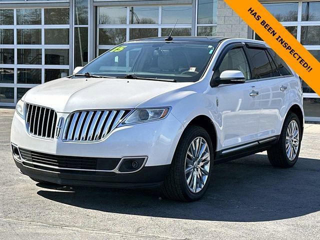 Used 2015 Lincoln MKX AWD w/ Equipment Group 102A image 4