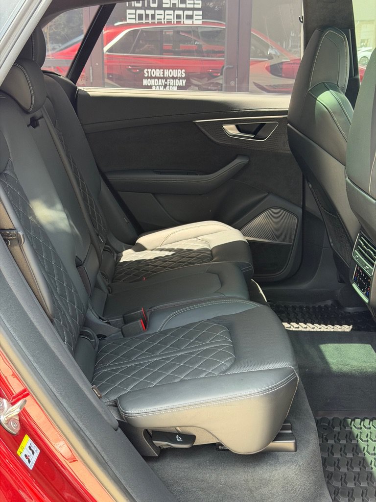 Used 2022 Audi SQ8 Prestige AWD/4WD image 69
