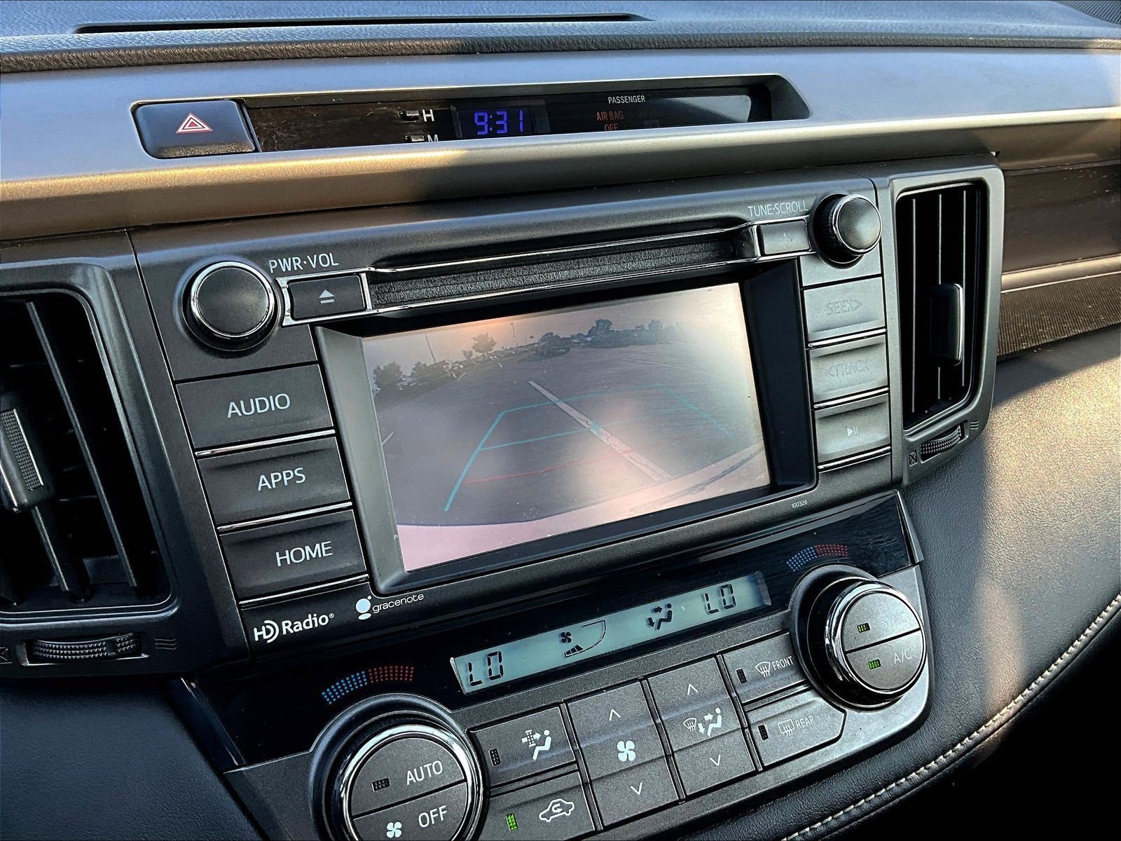Used 2015 Toyota RAV4 XLE AWD/4WD image 13