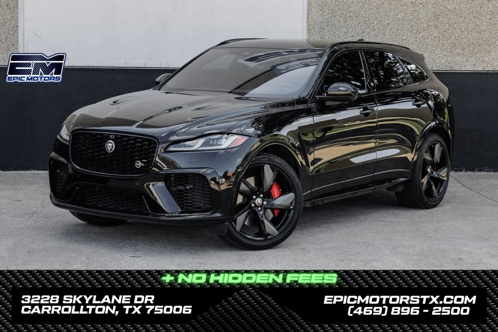 Used 2025 Jaguar F-PACE SVR AWD/4WD image 1