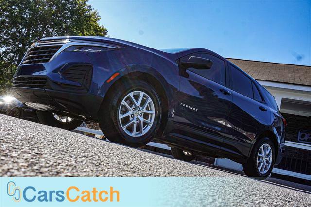 Used 2022 Chevrolet Equinox LS w/ LS Convenience Package image 4