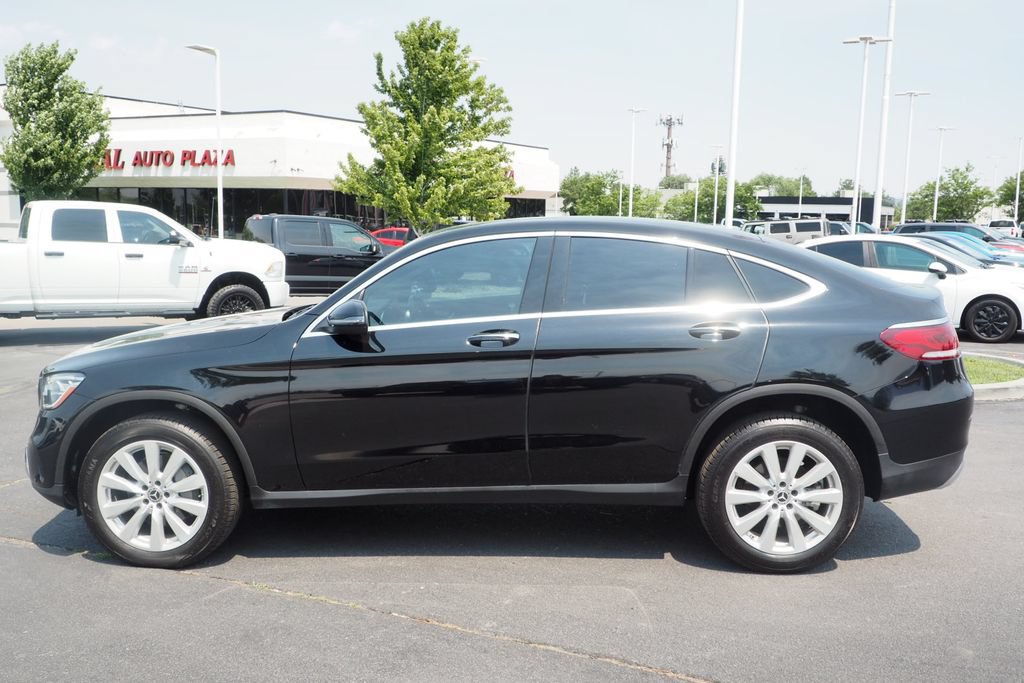 Used 2020 Mercedes-Benz GLC 300 4MATIC Coupe image 4