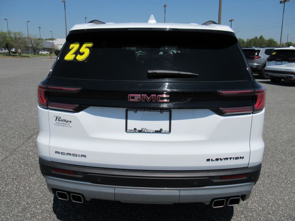 Used 2025 GMC Acadia Elevation image 6