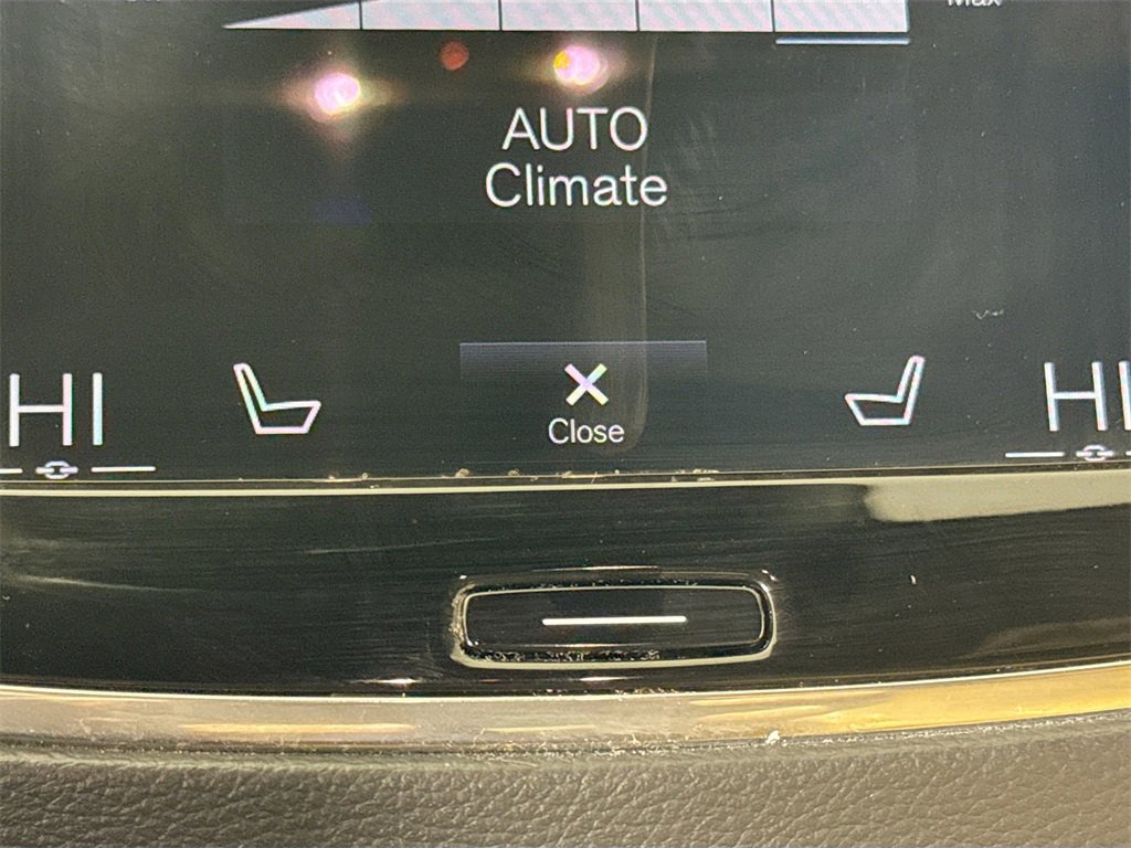 Used 2021 Volvo XC90 T6 Inscription w/ Advanced Package image 19