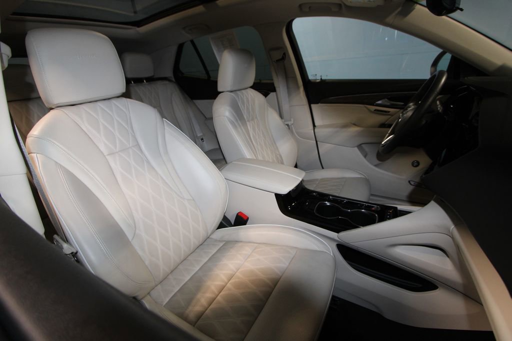 Used 2023 Buick Envision Avenir image 25