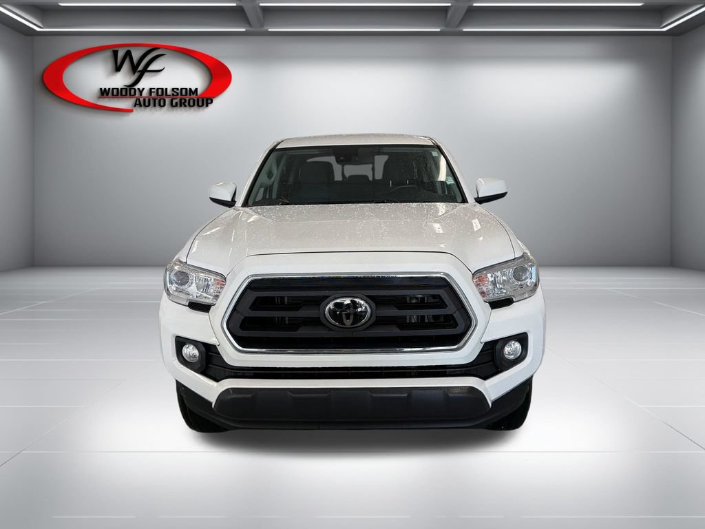 Used 2023 Toyota Tacoma SR5 RWD image 2